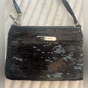 Michael Kors clutch/wallet